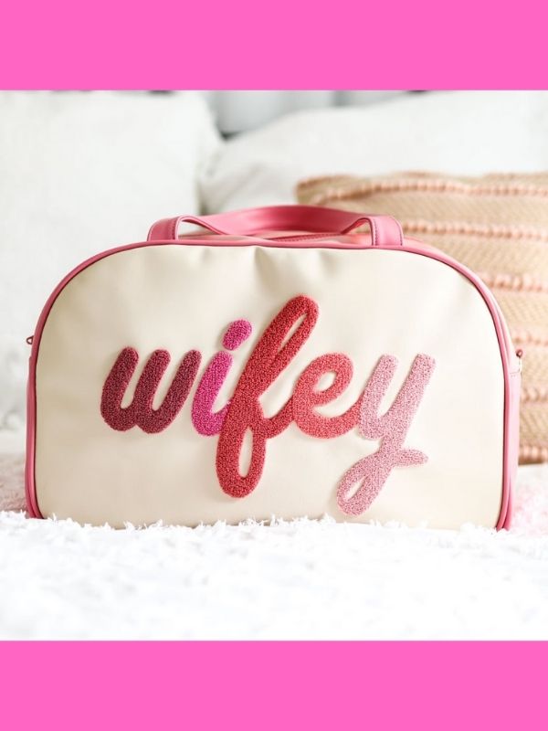 WIFEY Duffle Bag Pink lettering, super cute, comes with shoulder strap. 