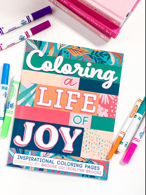 Fun coloring book with uplifting sayings. A joy to color and lifts your mood.